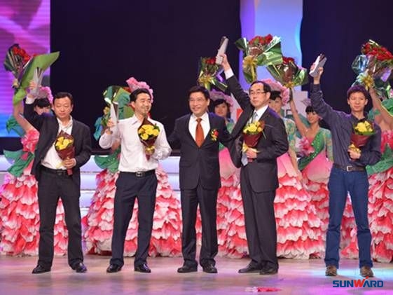 开云kaiyun网页版官网_开云kaiyun（中国）Aurora（阿若拉）SA60L轻型运动飞机喜获2012年中国优秀工业设计奖金奖