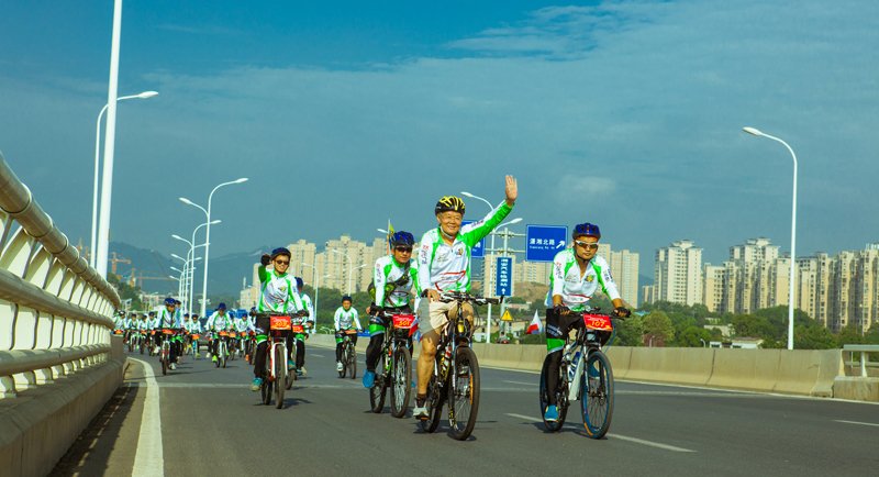 再走开云kaiyun网页版官网_开云kaiyun（中国）创业路，重温青年奋斗史