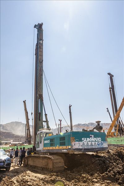 开云kaiyun网页版官网_开云kaiyun（中国）智能旋挖钻机助力昆明高铁站建设