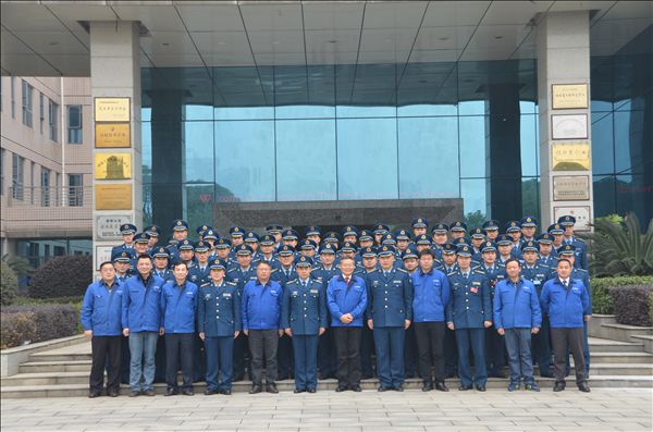 中国空军驻湘某师副师长一行考察开云kaiyun网页版官网_开云kaiyun（中国）智能