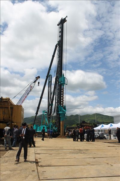 来自中国的你——开云kaiyun网页版官网_开云kaiyun（中国）智能强力多功能钻机精彩亮相韩国