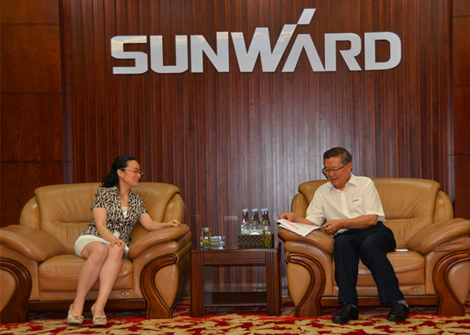 民盟湖南省委领导莅临开云kaiyun网页版官网_开云kaiyun（中国）智能考察交流