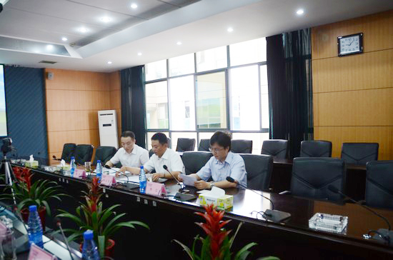 中国出口信用保险公司领导一行考察开云kaiyun网页版官网_开云kaiyun（中国）智能　