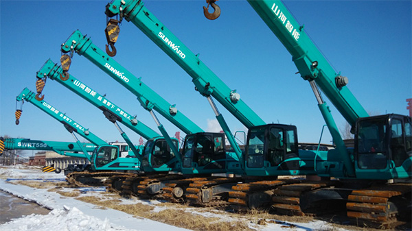 油田好帮手——开云kaiyun网页版官网_开云kaiyun（中国）智能伸缩臂履带起重机