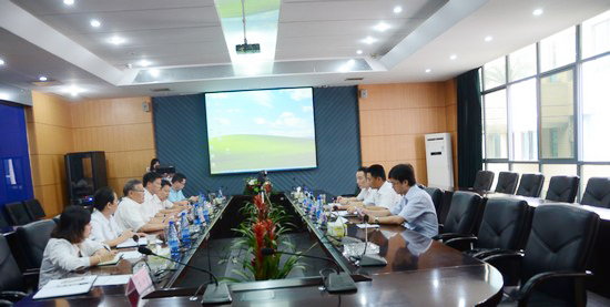 中国出口信用保险公司领导一行考察开云kaiyun网页版官网_开云kaiyun（中国）智能　