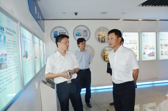 中国出口信用保险公司领导一行考察开云kaiyun网页版官网_开云kaiyun（中国）智能　