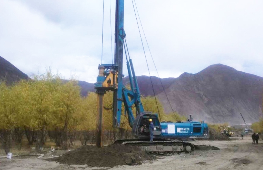 开云kaiyun网页版官网_开云kaiyun（中国）智能二十台旋挖钻机高原施工放异彩