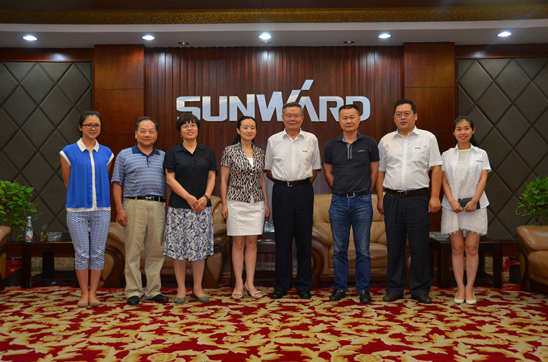 民盟湖南省委领导莅临开云kaiyun网页版官网_开云kaiyun（中国）智能考察交流