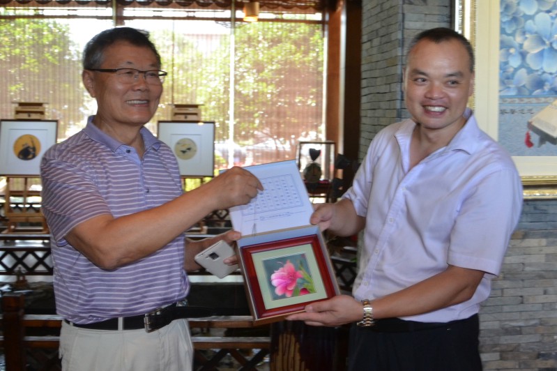 民盟开云kaiyun网页版官网_开云kaiyun（中国）智能支部活动彰显“针”功夫