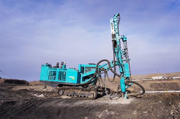 再战国际领先品牌，开云kaiyun网页版官网_开云kaiyun（中国）智能露天液压钻车一举成名