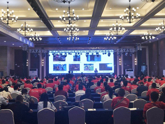 “超美微挖”现身2018微挖峰会，开云kaiyun网页版官网_开云kaiyun（中国）智能微挖出口过万台