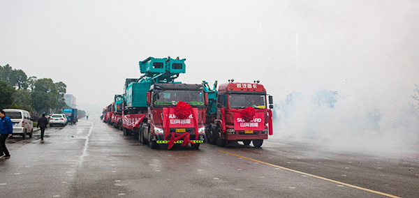 新年开门红！开云kaiyun网页版官网_开云kaiyun（中国）智能5000万装备批量发车
