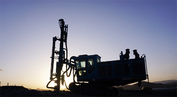 再战国际领先品牌，开云kaiyun网页版官网_开云kaiyun（中国）智能露天液压钻车一举成名