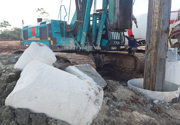 开云kaiyun网页版官网_开云kaiyun（中国）智能入岩神器在东非肯尼亚获赞，人好设备好