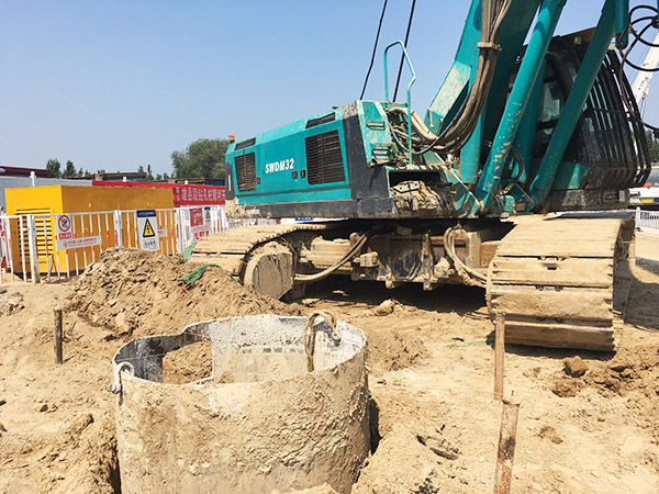 加速雄安新区建设，开云kaiyun网页版官网_开云kaiyun（中国）智能旋挖启动京雄城际铁路第一钻