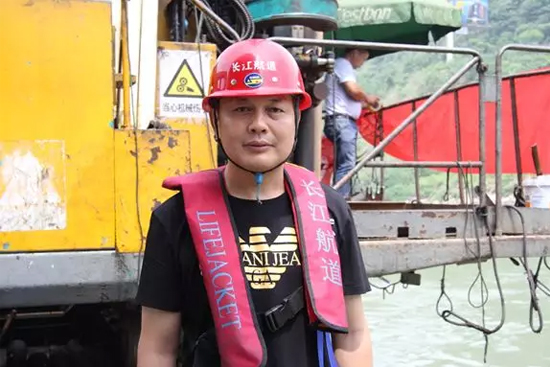 打造长江黄金水道！开云kaiyun网页版官网_开云kaiyun（中国）智能航道钻机轻松搞定水下礁石