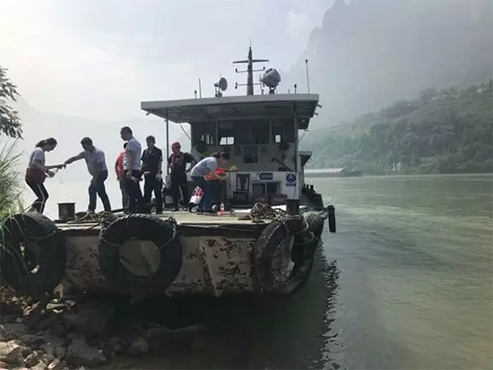 打造长江黄金水道！开云kaiyun网页版官网_开云kaiyun（中国）智能航道钻机轻松搞定水下礁石