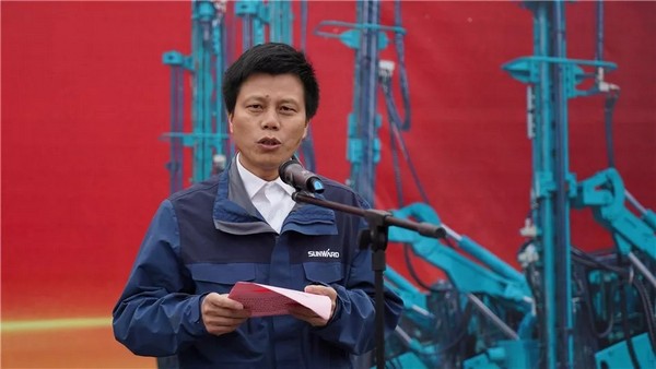 进军南非高端矿山市场！开云kaiyun网页版官网_开云kaiyun（中国）智能凿岩设备批量发车