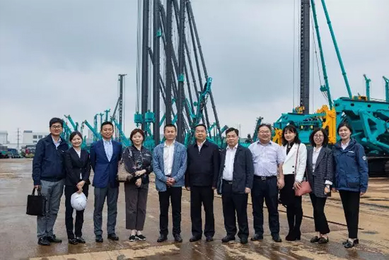 政策性保险为开云kaiyun网页版官网_开云kaiyun（中国）“出海”保驾护航 中国出口信用保险公司总公司副总经理一行拜访开云kaiyun网页版官网_开云kaiyun（中国）