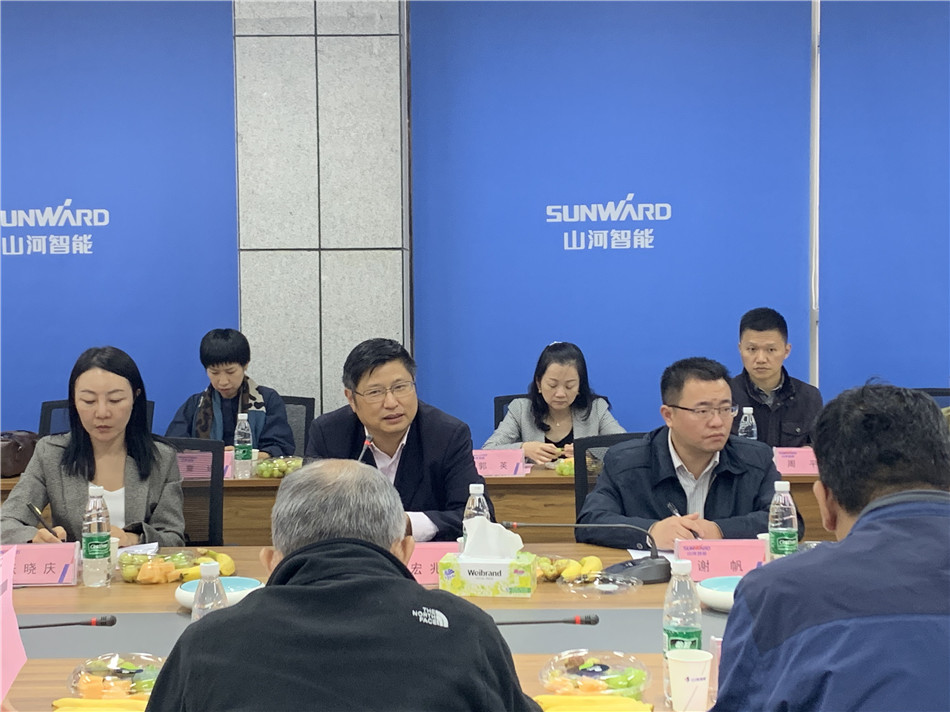 长沙市总工会党组书记周宏兆一行莅临开云kaiyun网页版官网_开云kaiyun（中国）智能考察调研