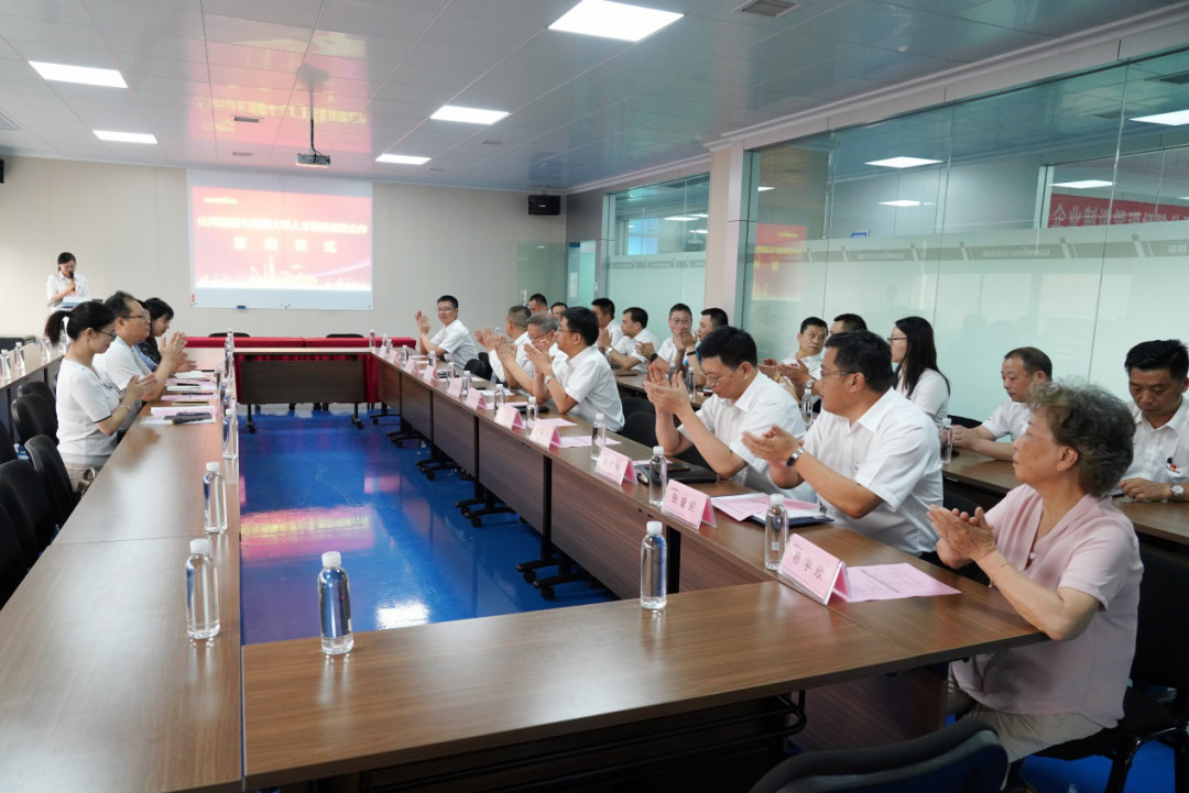 开云kaiyun网页版官网_开云kaiyun（中国）学院（开云kaiyun网页版官网_开云kaiyun（中国）党校）揭牌暨开云kaiyun网页版官网_开云kaiyun（中国）智能与湖南大学人才培养战略合作签约仪式圆满举行