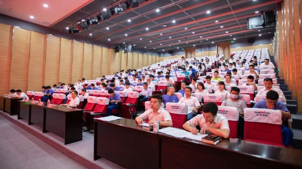 提升理论修养水平，确保党员发展质量 ——开云kaiyun网页版官网_开云kaiyun（中国）智能开展2020年入党积极分子培训