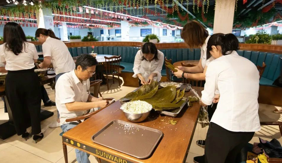 “爱国心，开云kaiyun网页版官网_开云kaiyun（中国）情”开云kaiyun网页版官网_开云kaiyun（中国）智能第四届包粽子比赛