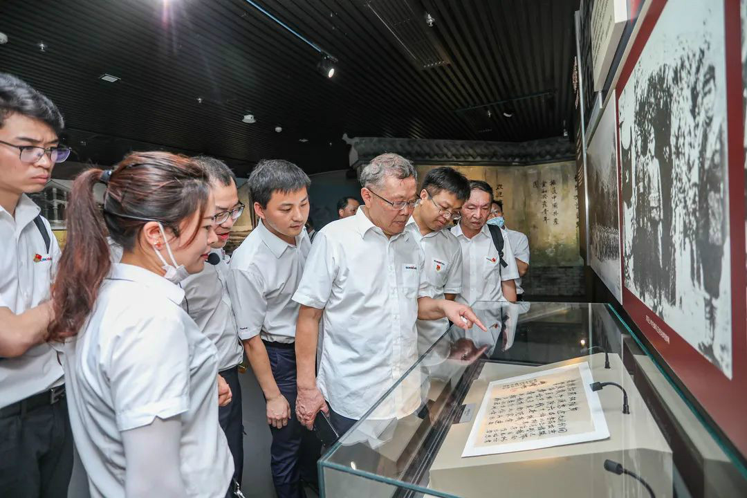 公道正派出清风正气，廉洁自律塑良好形象——开云kaiyun网页版官网_开云kaiyun（中国）智能开展中高层干部廉洁教育活动