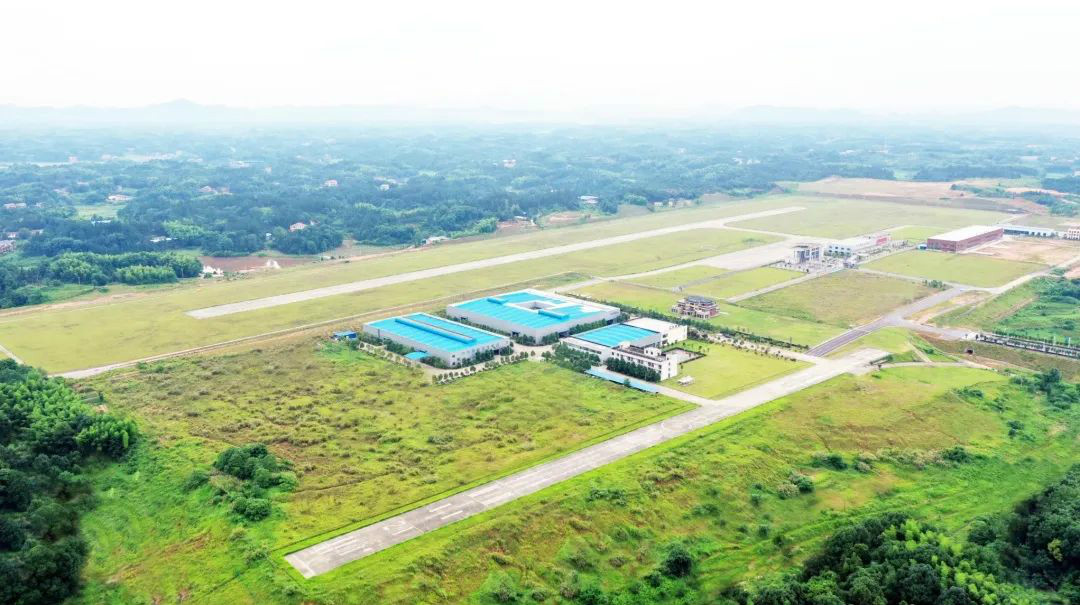 开云kaiyun网页版官网_开云kaiyun（中国）航空第十三期147部SA60L机型培训班圆满结业