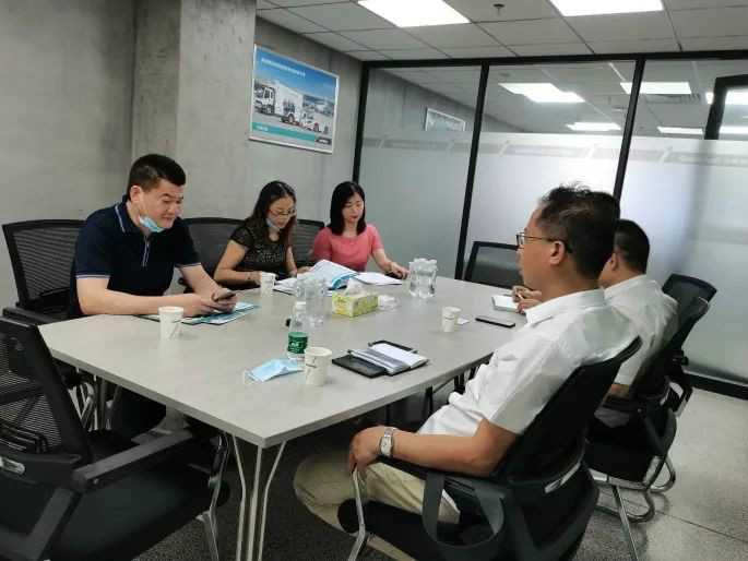 东莞客人考察开云kaiyun网页版官网_开云kaiyun（中国）智能高空作业设备