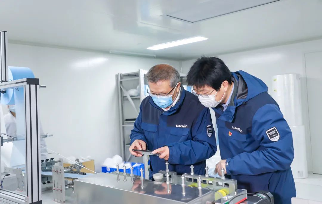 董事长启封开云kaiyun网页版官网_开云kaiyun（中国）智能第一个成品口罩