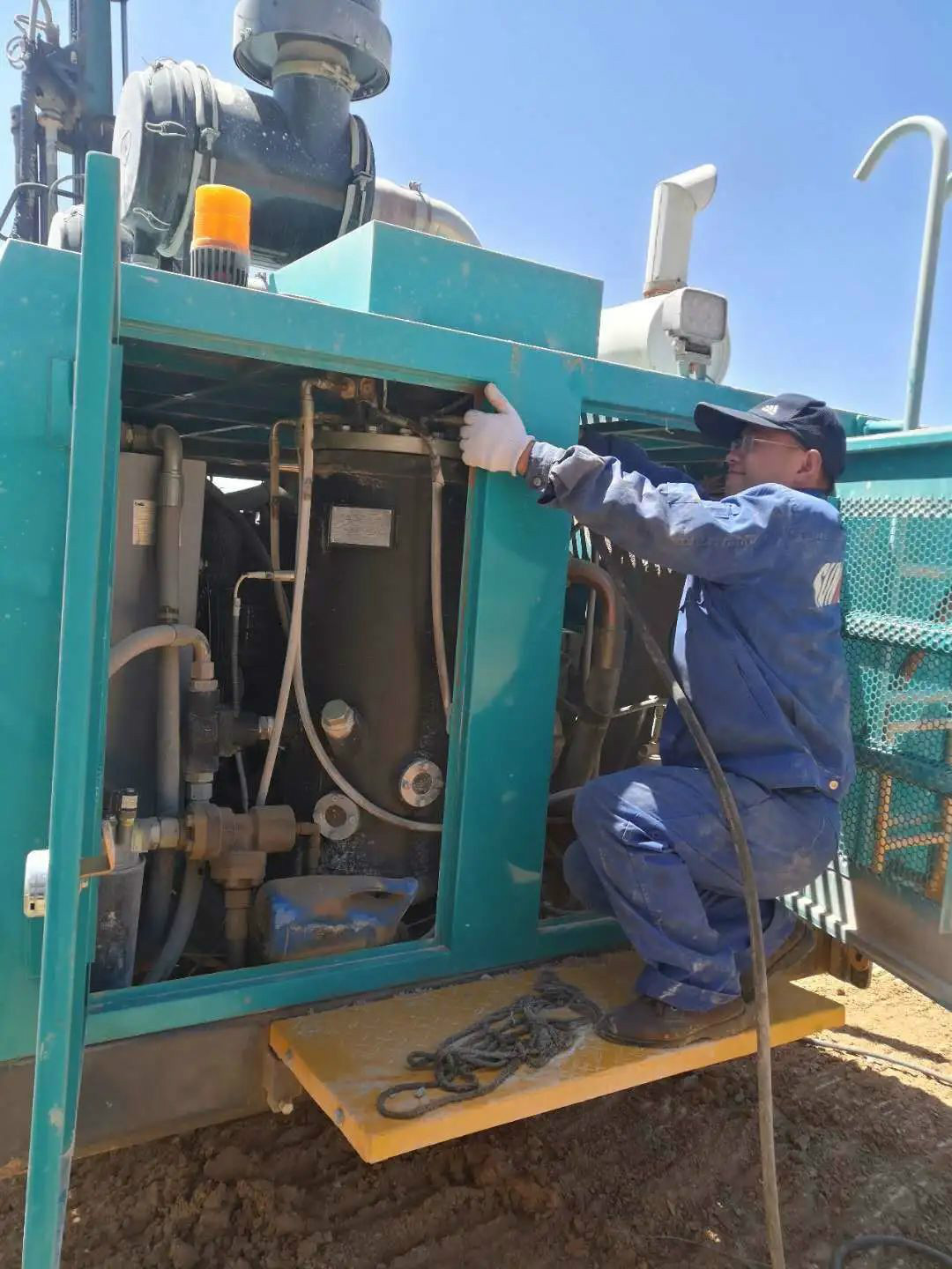 凿岩服务见缝插针 开云kaiyun网页版官网_开云kaiyun（中国）关爱无微不至——开云kaiyun网页版官网_开云kaiyun（中国）智能凿岩设备服务万里行活动走进甘肃平凉