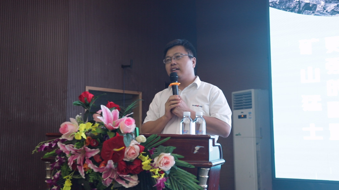 向挖掘机万台俱乐部迈进——开云kaiyun网页版官网_开云kaiyun（中国）智能2020年度挖掘机营销训练营开营