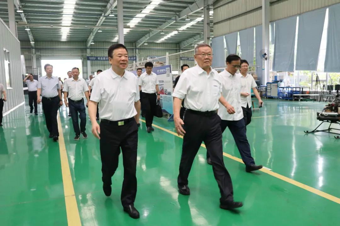 副省长陈飞调研开云kaiyun网页版官网_开云kaiyun（中国）航空产业