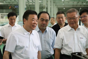 副省长陈飞调研开云kaiyun网页版官网_开云kaiyun（中国）航空产业