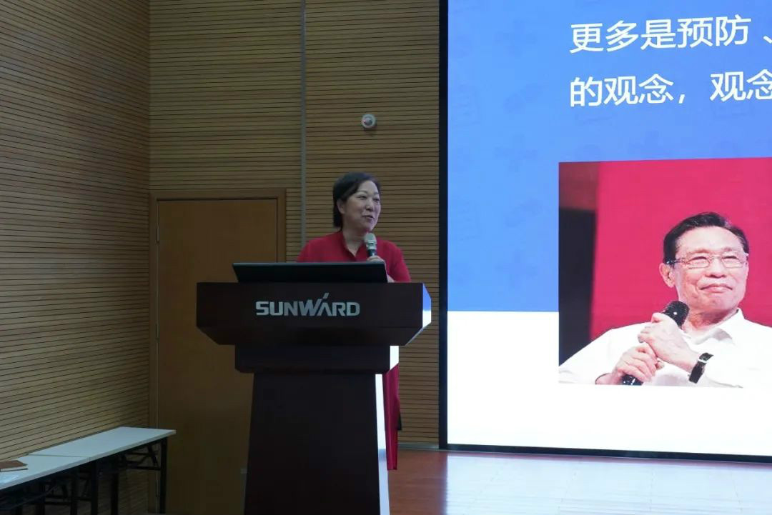 关爱科技工作者健康——健康科普进企业走进开云kaiyun网页版官网_开云kaiyun（中国）智能