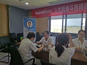 关爱科技工作者健康——健康科普进企业走进开云kaiyun网页版官网_开云kaiyun（中国）智能