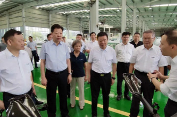 副省长陈飞调研开云kaiyun网页版官网_开云kaiyun（中国）航空产业