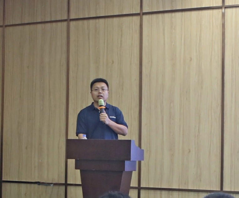 以强执行力聚焦基础能力建设 向挖掘机万台俱乐部迈进——开云kaiyun网页版官网_开云kaiyun（中国）智能2020年挖掘机经销商半年度会议圆满召