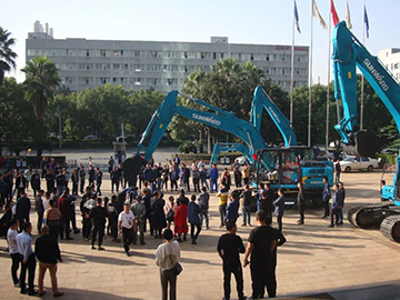 5千万! 开云kaiyun网页版官网_开云kaiyun（中国）智能挖掘机订货会创新高