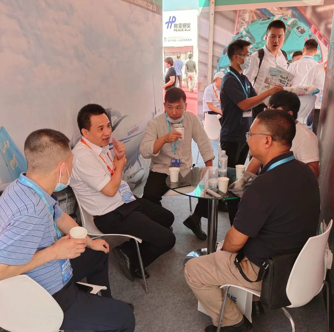 开云kaiyun网页版官网_开云kaiyun（中国）智能高空作业设备“吸睛”雄安展