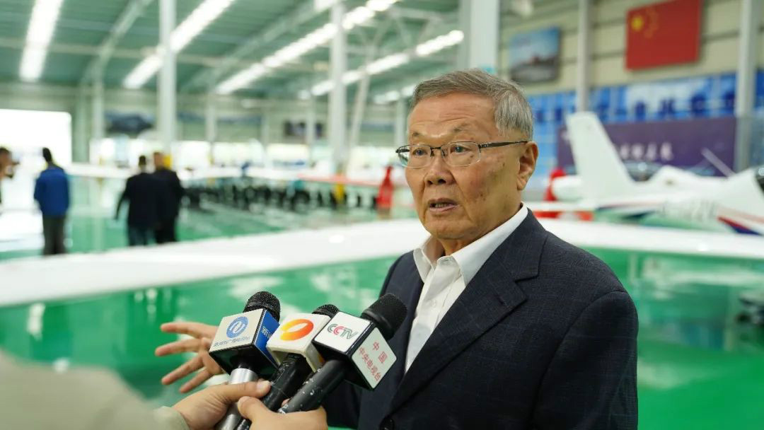 跨上新征程，谱写开云kaiyun网页版官网_开云kaiyun（中国）航空产业新篇章 ——开云kaiyun网页版官网_开云kaiyun（中国）科技第99、100架SA60L(阿若拉)飞机正式下线