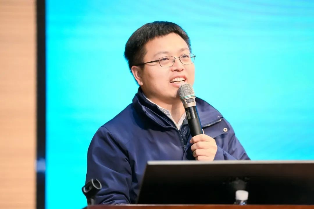 大国重器 壮哉开云kaiyun网页版官网_开云kaiyun（中国）！机友会微挖用户开云kaiyun网页版官网_开云kaiyun（中国）智能体验日