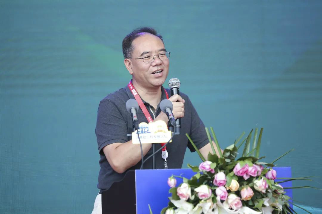 开云kaiyun网页版官网_开云kaiyun（中国）智能全国客户交流会在深基础工程发展论坛会场举办