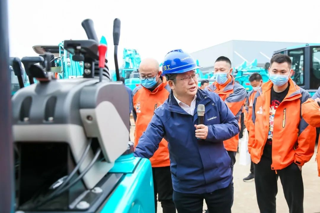 大国重器 壮哉开云kaiyun网页版官网_开云kaiyun（中国）！机友会微挖用户开云kaiyun网页版官网_开云kaiyun（中国）智能体验日