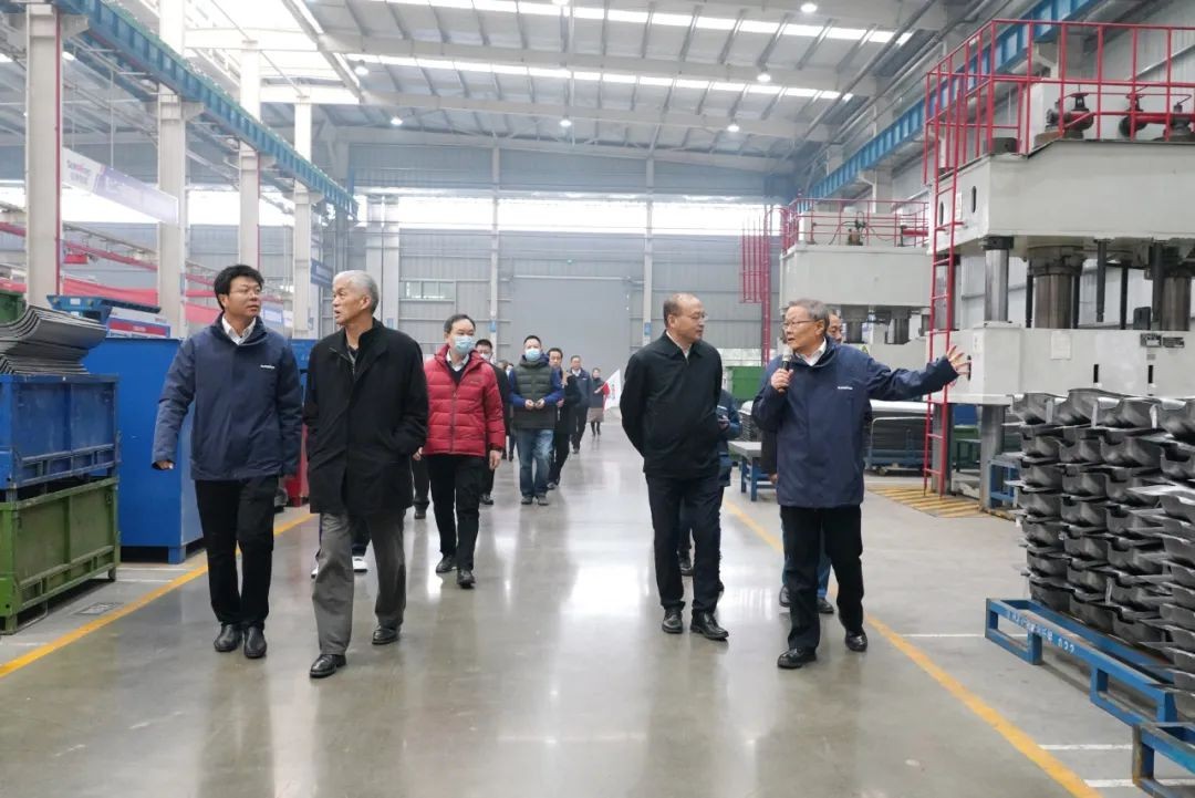 开云kaiyun网页版官网_开云kaiyun（中国）工业城来了500人的参观团