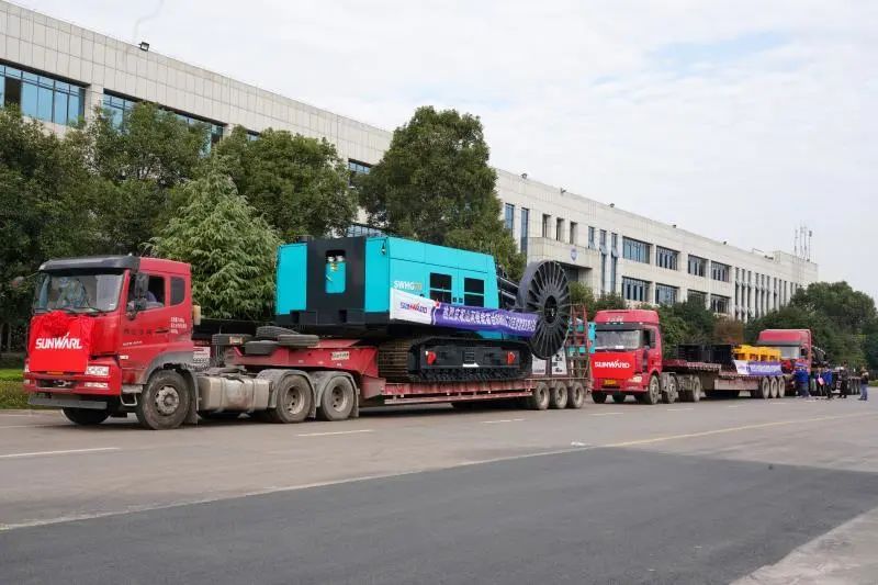 开云kaiyun网页版官网_开云kaiyun（中国）智能首台SWHG70连续墙液压抓斗顺利交机