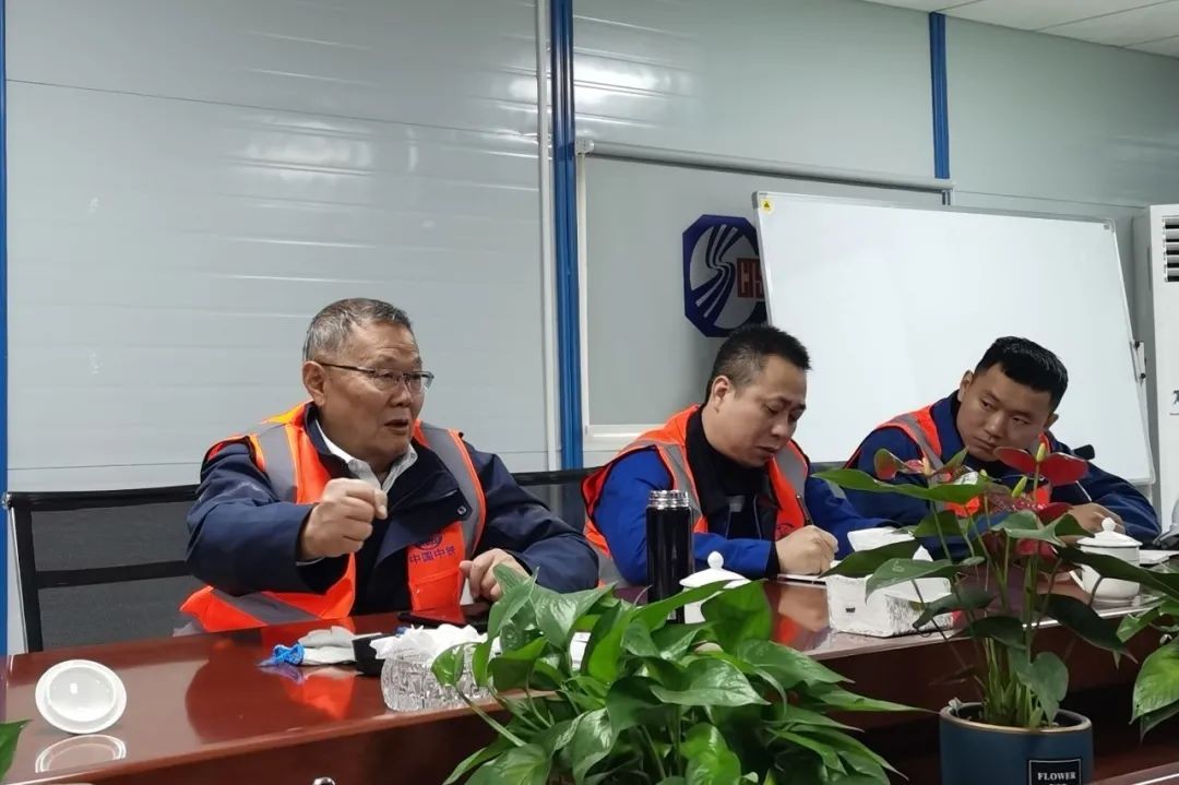 何清华亲临中铁开云kaiyun网页版官网_开云kaiyun（中国）盾构施工项目指导工作