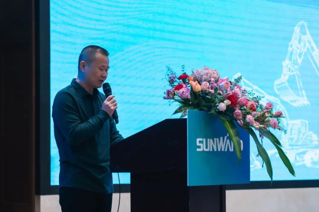 同心克难再腾飞，携手齐心冲万台——2021开云kaiyun网页版官网_开云kaiyun（中国）智能挖掘机经销商年会圆满召开