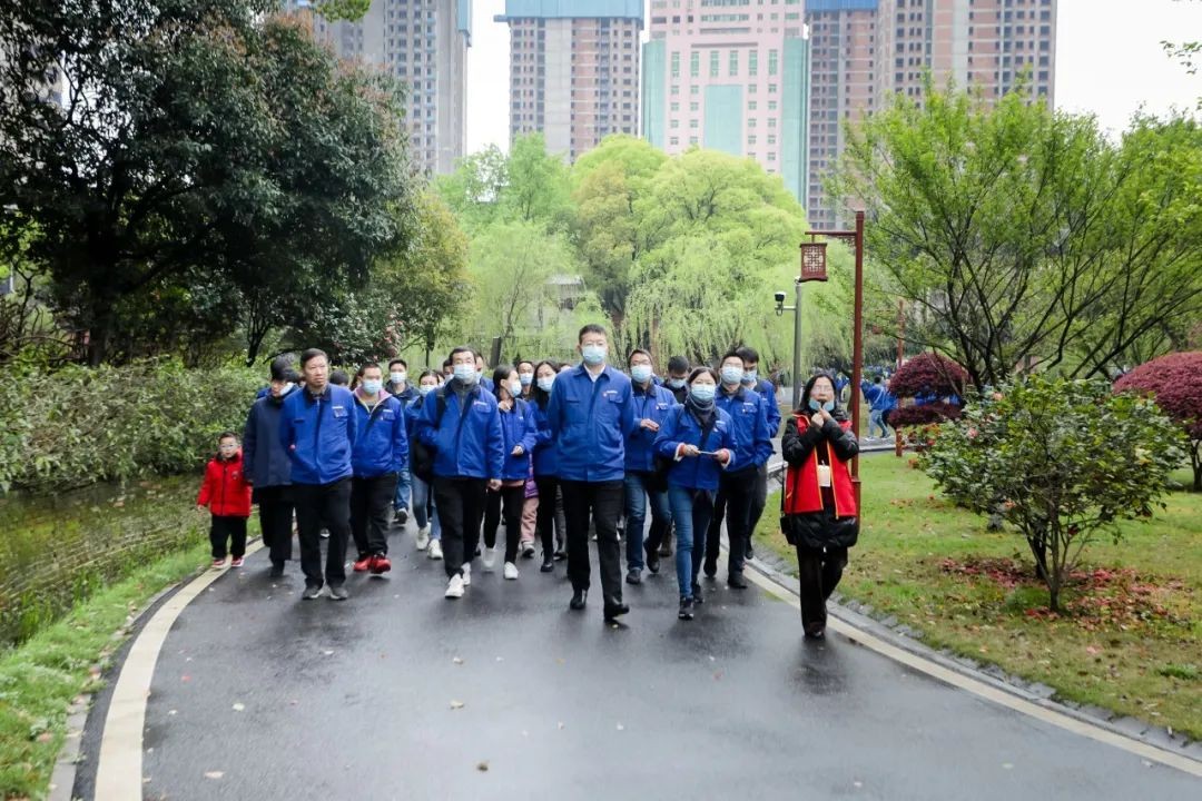 觅红色历史 践初心使命——开云kaiyun网页版官网_开云kaiyun（中国）智能全体党员赴长沙党史馆开展主题党日活动